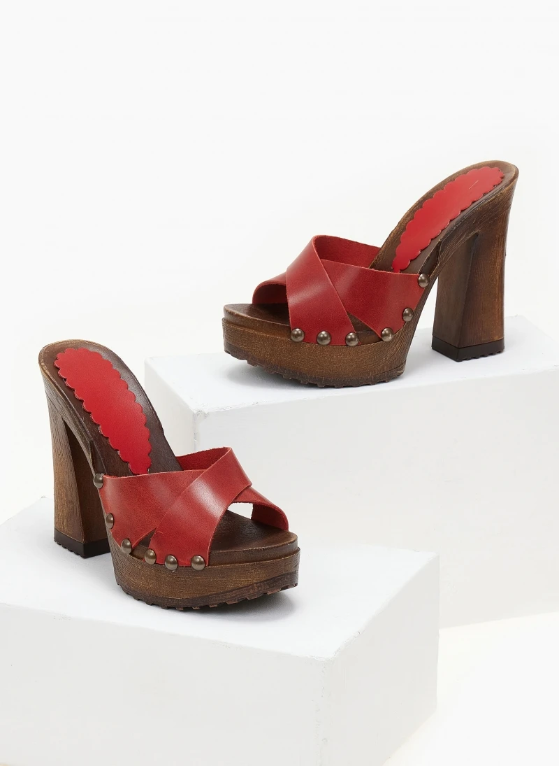 TFP Τσόκαρα δερμάτινα με ψηλό τακούνι - Κόκκινο 3 TFP Τσόκαρα δερμάτινα με ψηλό τακούνι - Κόκκινο - Image 3