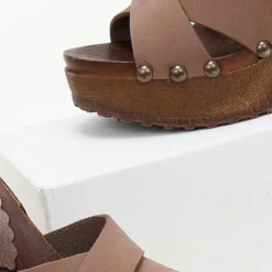 The Fashion Project Τσόκαρα Nubuck με χιαστί φάσες - Mocha 7 The Fashion Project Τσόκαρα Nubuck με χιαστί φάσες - Mocha -Γόβες Εκπτώσεις tsokara nubuck me xiasti fases 106211 xm9y