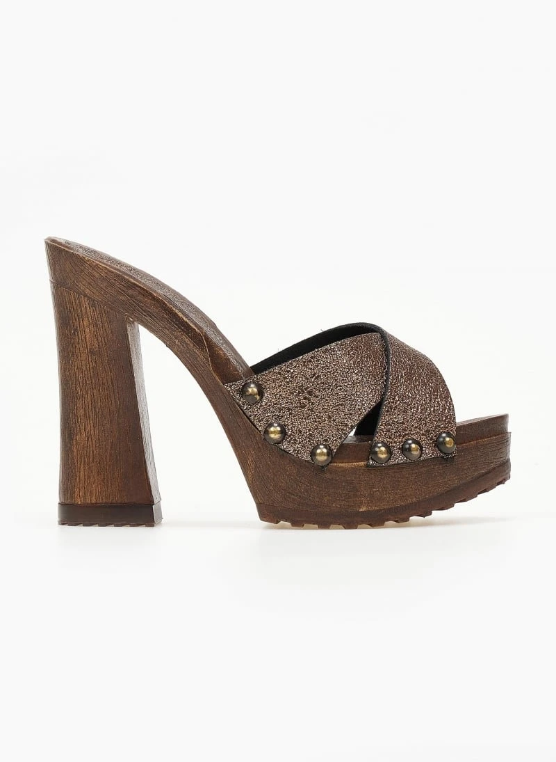 The Fashion Project Τσόκαρα σε μεταλλικά χρώματα - Mocha 1 The Fashion Project Τσόκαρα σε μεταλλικά χρώματα - Mocha