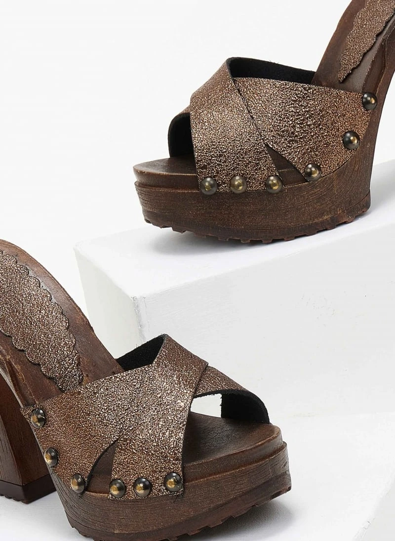 The Fashion Project Τσόκαρα σε μεταλλικά χρώματα - Mocha 2 The Fashion Project Τσόκαρα σε μεταλλικά χρώματα - Mocha - Image 2